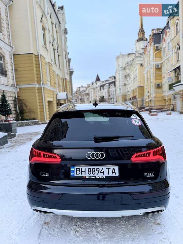 Позашляховик / Кросовер Audi Q5 2017 в Києві