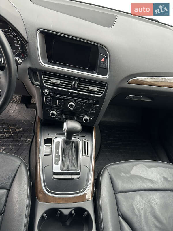 Внедорожник / Кроссовер Audi Q5 2015 в Виннице