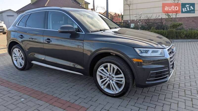 Внедорожник / Кроссовер Audi Q5 2017 в Золочеве