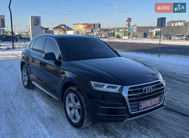 Внедорожник / Кроссовер Audi Q5 2017 в Луцке