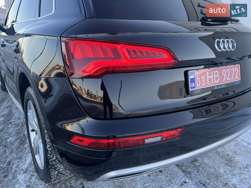 Внедорожник / Кроссовер Audi Q5 2017 в Луцке