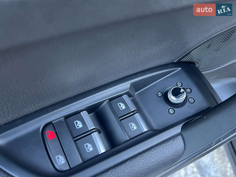 Внедорожник / Кроссовер Audi Q5 2017 в Луцке