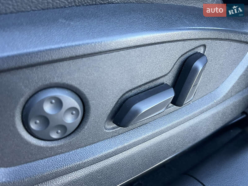 Внедорожник / Кроссовер Audi Q5 2017 в Луцке