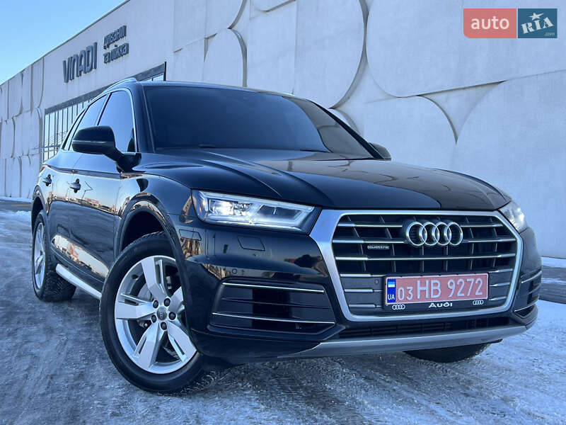 Внедорожник / Кроссовер Audi Q5 2017 в Луцке