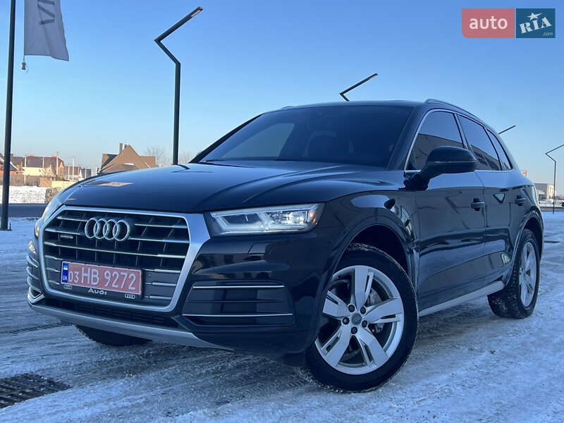 Внедорожник / Кроссовер Audi Q5 2017 в Луцке