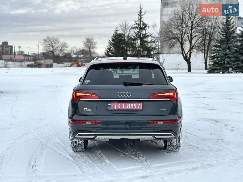 Внедорожник / Кроссовер Audi Q5 2020 в Киеве