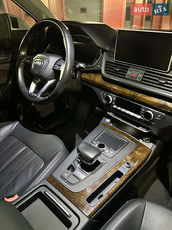 Внедорожник / Кроссовер Audi Q5 2018 в Львове