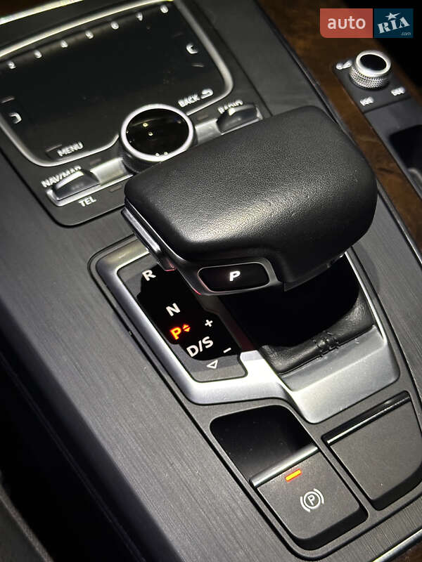 Позашляховик / Кросовер Audi Q5 2018 в Києві