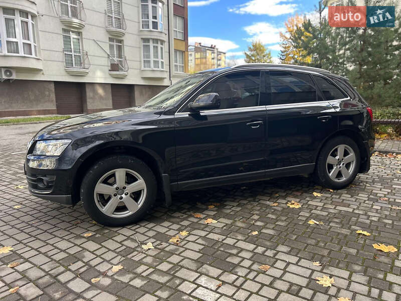 Внедорожник / Кроссовер Audi Q5 2011 в Богородчанах