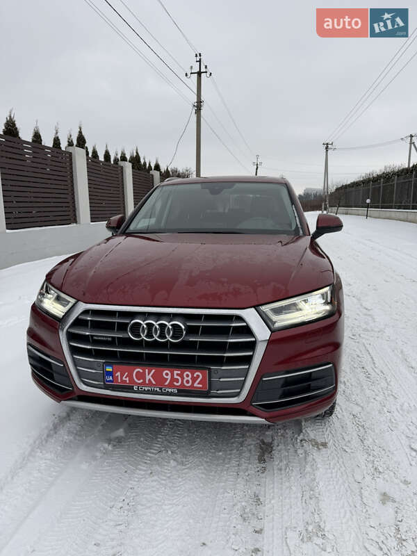 Внедорожник / Кроссовер Audi Q5 2017 в Луцке