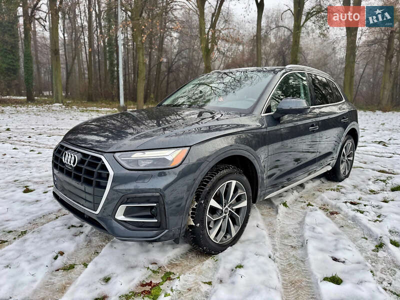 Внедорожник / Кроссовер Audi Q5 2021 в Киеве
