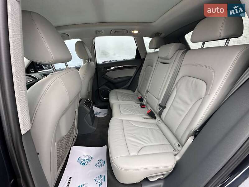 Позашляховик / Кросовер Audi Q5 2017 в Львові