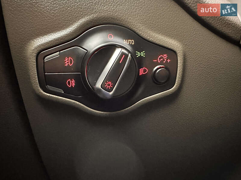 Внедорожник / Кроссовер Audi Q5 2016 в Львове