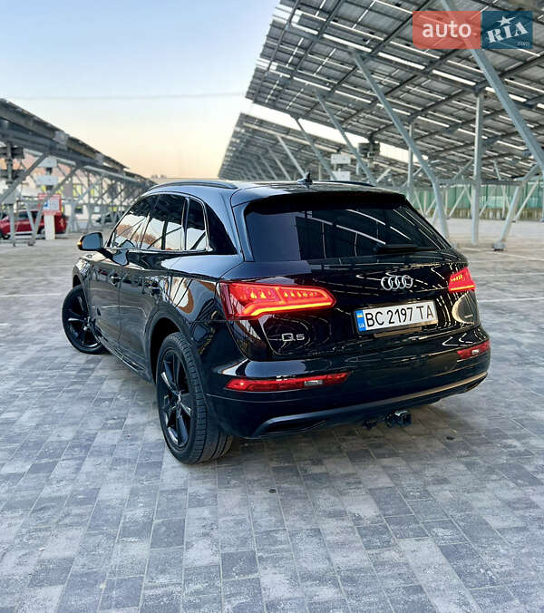 Внедорожник / Кроссовер Audi Q5 2019 в Львове