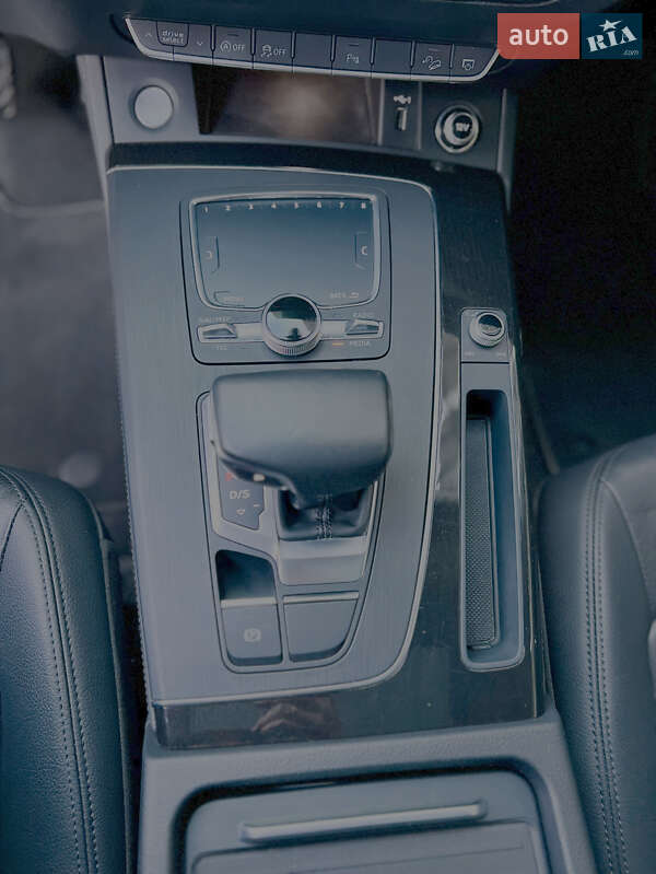 Внедорожник / Кроссовер Audi Q5 2019 в Львове