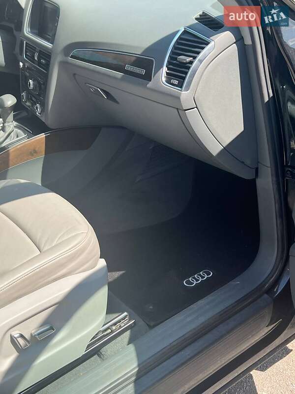 Внедорожник / Кроссовер Audi Q5 2013 в Тернополе