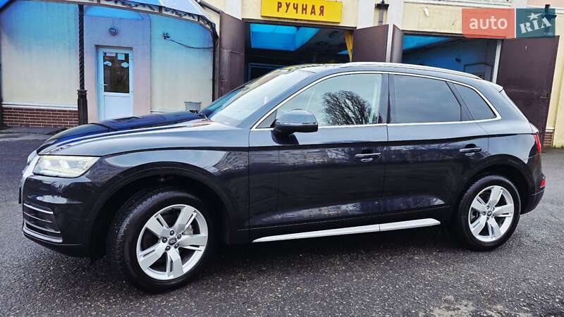 Внедорожник / Кроссовер Audi Q5 2018 в Одессе