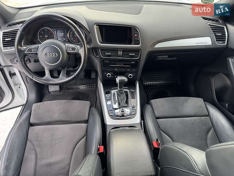 Внедорожник / Кроссовер Audi Q5 2016 в Черновцах