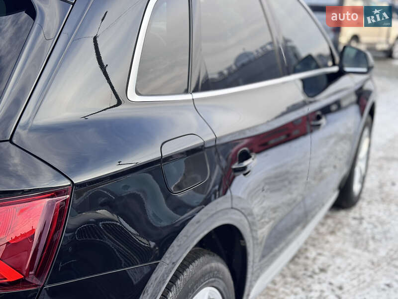 Внедорожник / Кроссовер Audi Q5 2020 в Ивано-Франковске