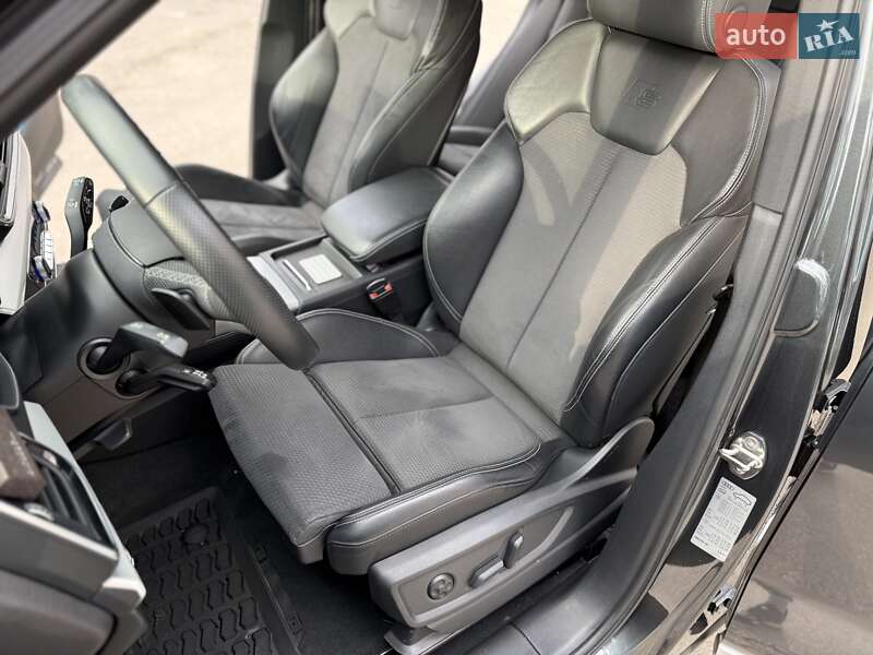 Внедорожник / Кроссовер Audi Q5 2020 в Днепре фото 14 Внедорожник / Кроссовер Audi Q5 2020 в Днепре