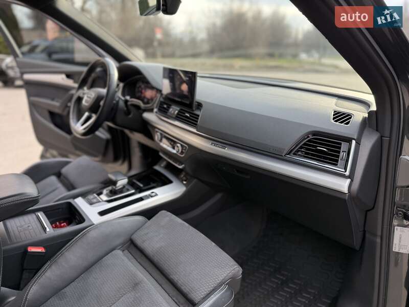 Внедорожник / Кроссовер Audi Q5 2020 в Днепре фото 16 Внедорожник / Кроссовер Audi Q5 2020 в Днепре