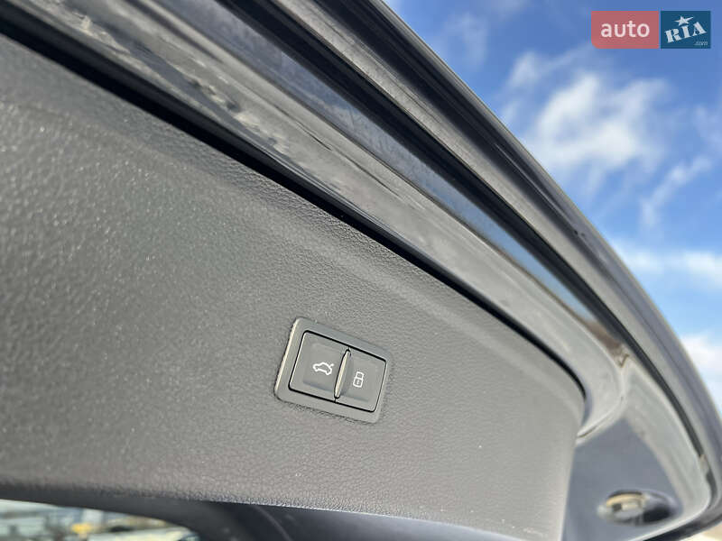 Внедорожник / Кроссовер Audi Q5 2019 в Киеве