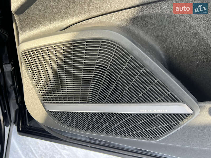 Внедорожник / Кроссовер Audi Q5 2019 в Киеве