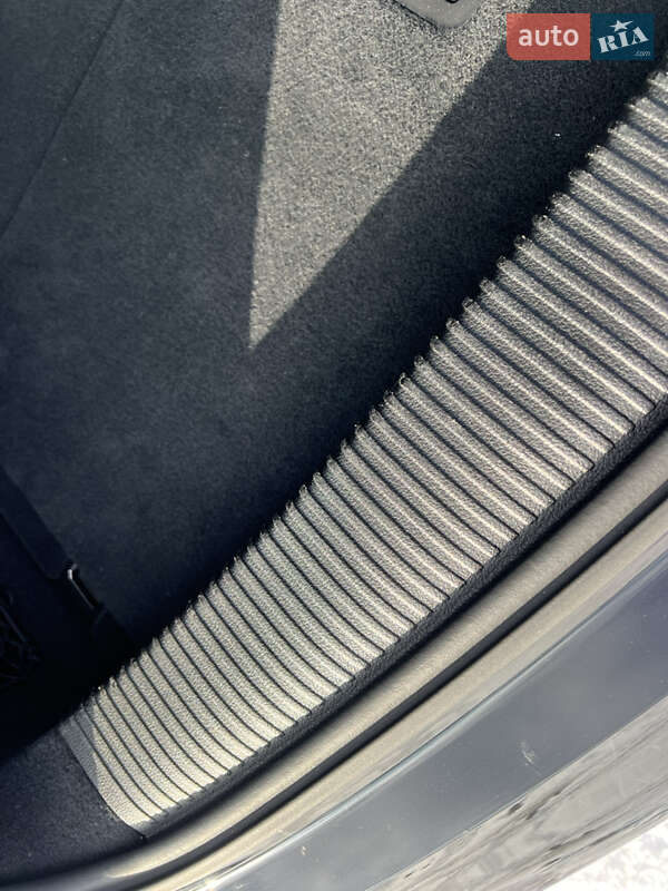 Внедорожник / Кроссовер Audi Q5 2019 в Киеве