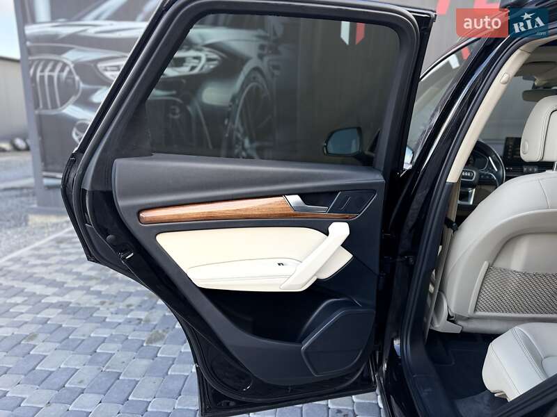 Внедорожник / Кроссовер Audi Q5 2021 в Львове