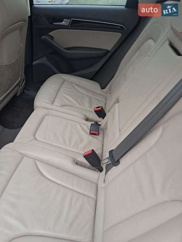 Внедорожник / Кроссовер Audi Q5 2013 в Кривом Озере