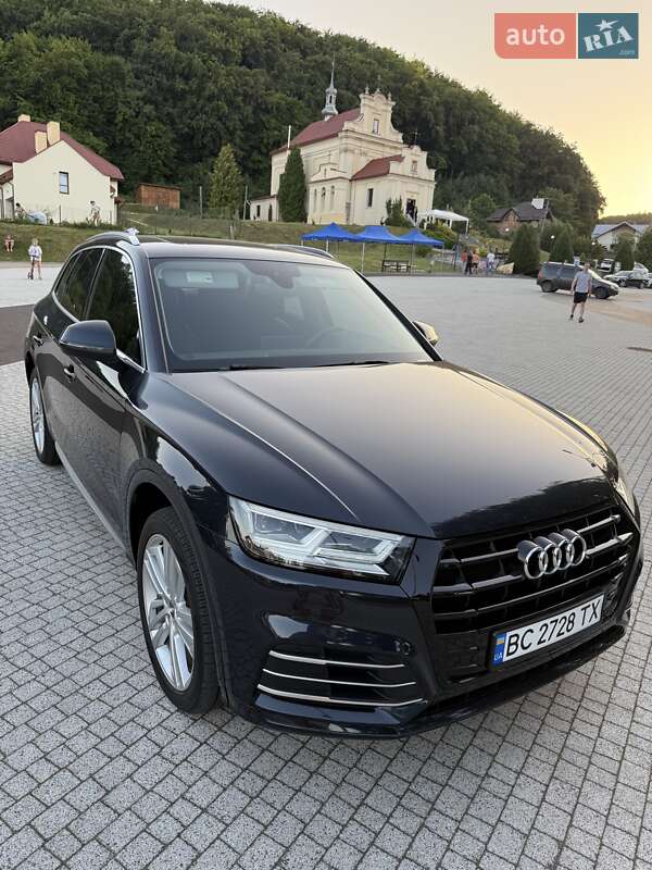 Внедорожник / Кроссовер Audi Q5 2020 в Львове