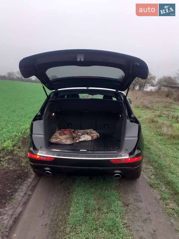 Внедорожник / Кроссовер Audi Q5 2015 в Раздельной фото 2 Внедорожник / Кроссовер Audi Q5 2015 в Раздельной