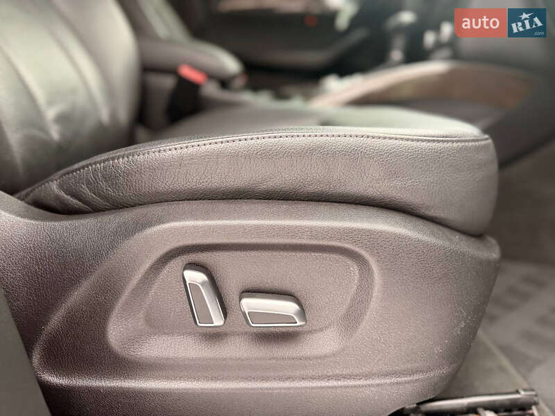 Внедорожник / Кроссовер Audi Q5 2015 в Дрогобыче