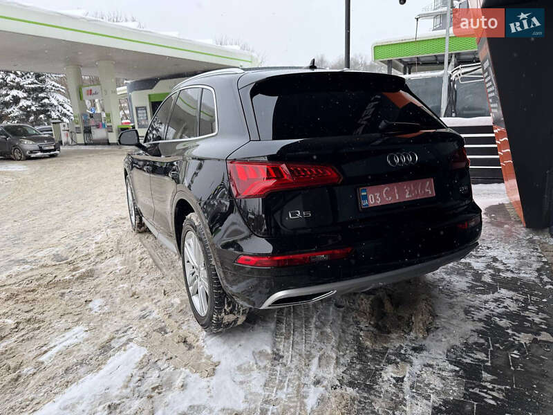 Внедорожник / Кроссовер Audi Q5 2017 в Львове