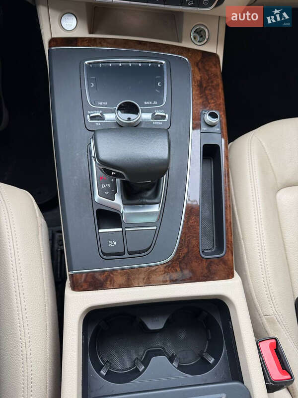 Внедорожник / Кроссовер Audi Q5 2017 в Львове