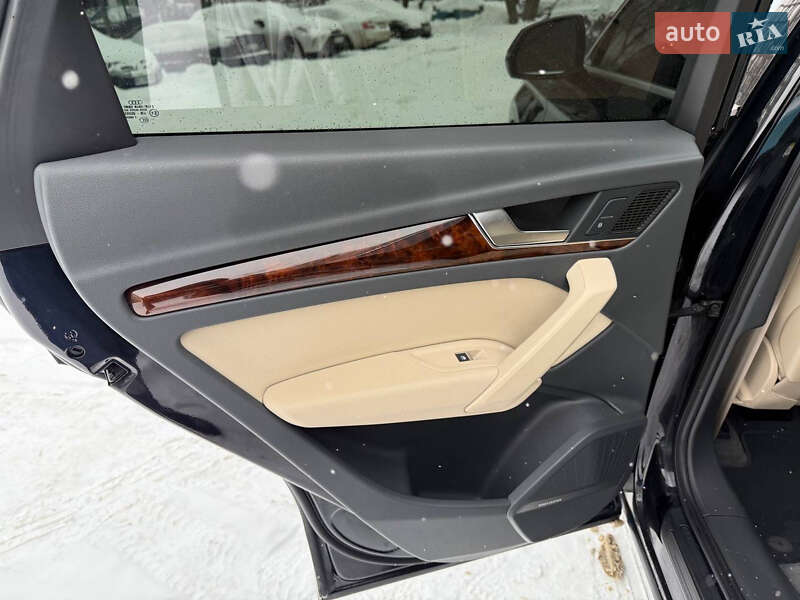 Внедорожник / Кроссовер Audi Q5 2017 в Львове