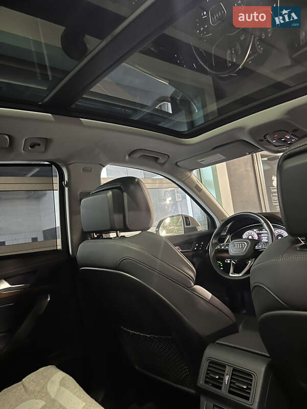 Внедорожник / Кроссовер Audi Q5 2022 в Харькове