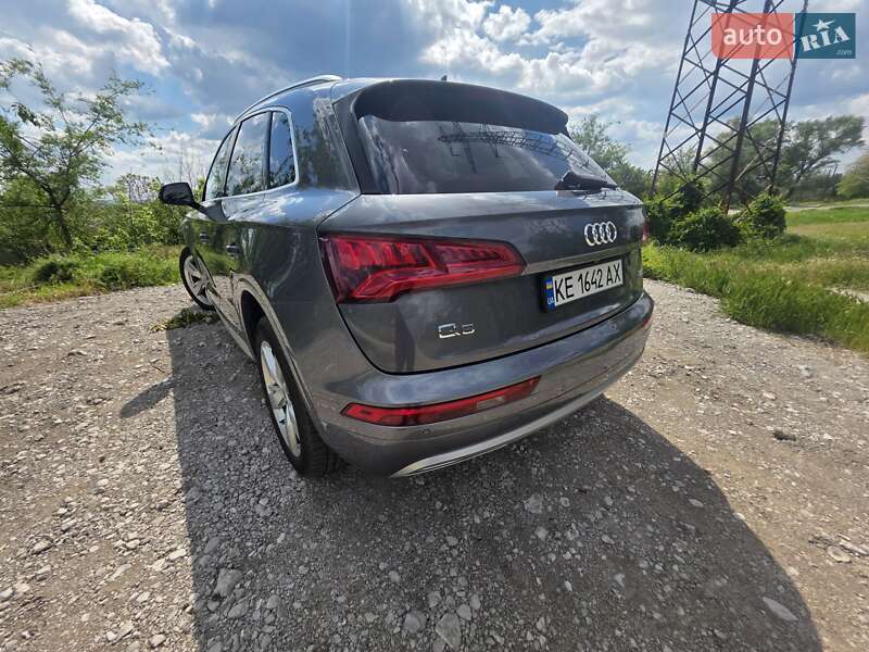 Внедорожник / Кроссовер Audi Q5 2018 в Днепре