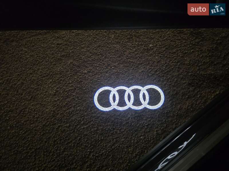 Внедорожник / Кроссовер Audi Q5 2018 в Днепре