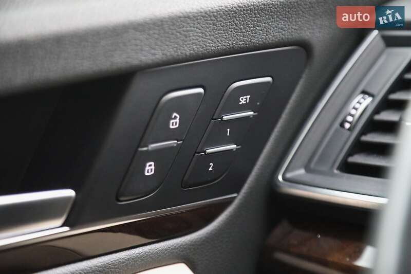 Внедорожник / Кроссовер Audi Q5 2019 в Харькове