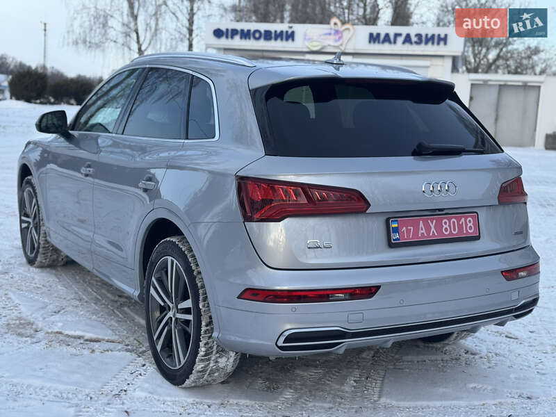 Внедорожник / Кроссовер Audi Q5 2019 в Лубнах