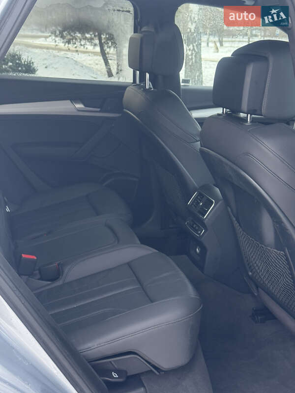 Внедорожник / Кроссовер Audi Q5 2019 в Лубнах