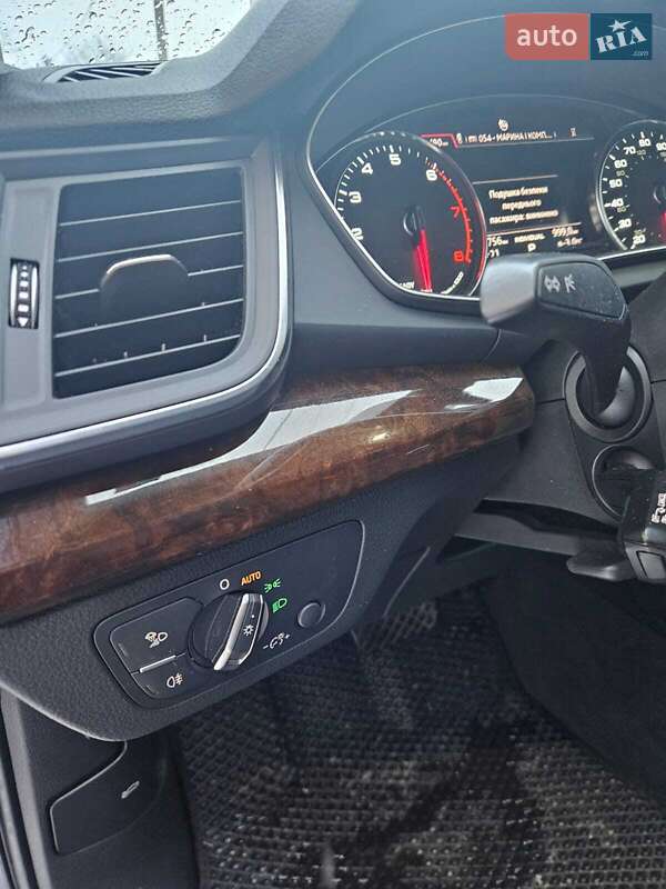 Внедорожник / Кроссовер Audi Q5 2020 в Ивано-Франковске