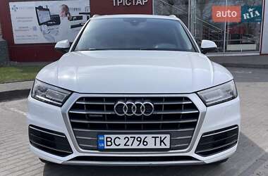 Позашляховик / Кросовер Audi Q5 2017 в Львові