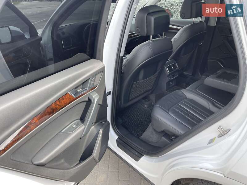 Внедорожник / Кроссовер Audi Q5 2017 в Львове