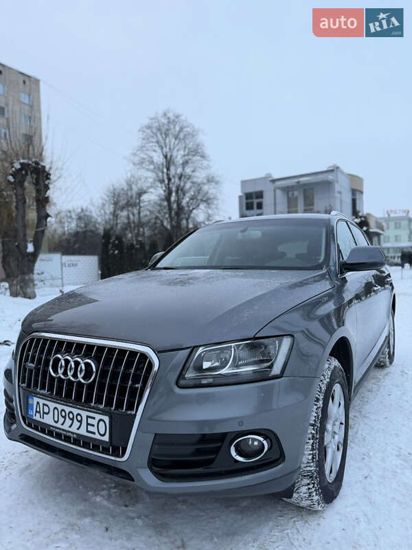 Внедорожник / Кроссовер Audi Q5 2015 в Каменец-Подольском