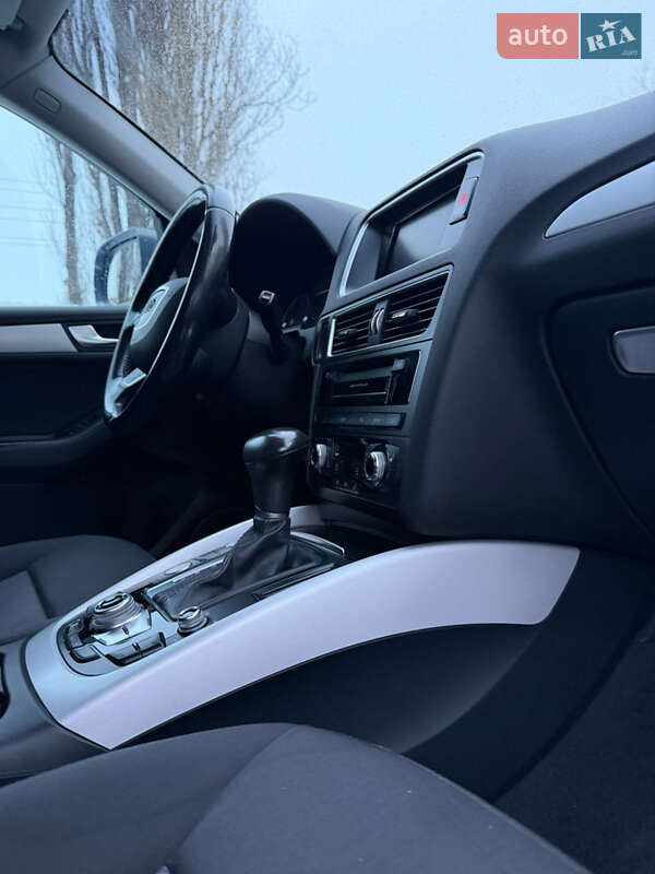 Внедорожник / Кроссовер Audi Q5 2015 в Каменец-Подольском