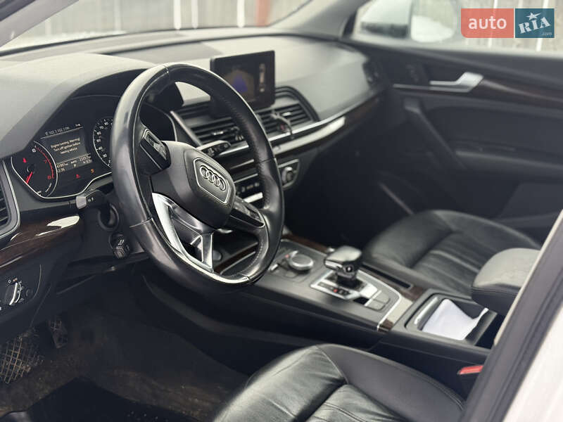 Внедорожник / Кроссовер Audi Q5 2018 в Львове