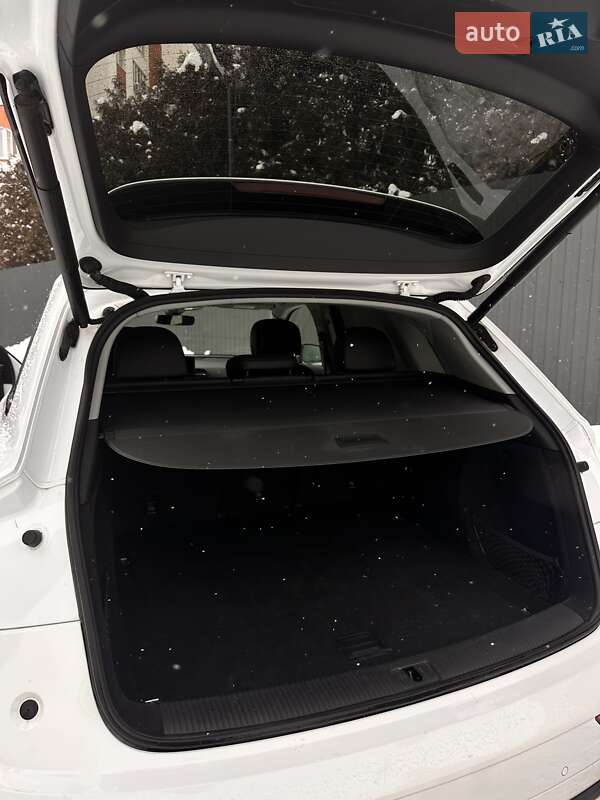 Внедорожник / Кроссовер Audi Q5 2017 в Львове