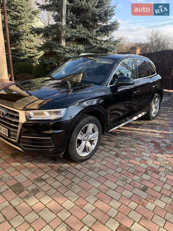 Внедорожник / Кроссовер Audi Q5 2017 в Ужгороде фото 2 Внедорожник / Кроссовер Audi Q5 2017 в Ужгороде